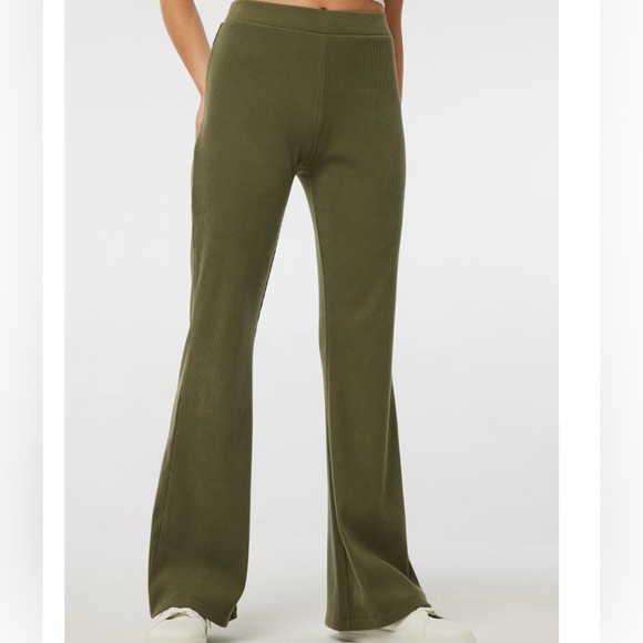Ardene High Rise Flare Pants - Picture 2 of 5